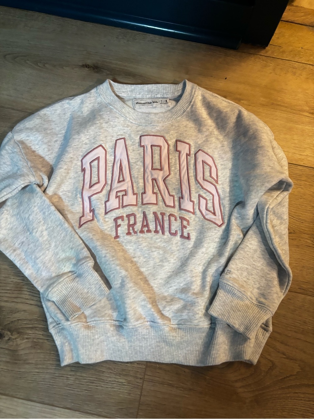 Abercrombie kids PARISFrance Crewneck Sweatshirt - size 7/8